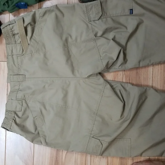 5.11 Tactical 36 X 32 - Picture 5 of 5